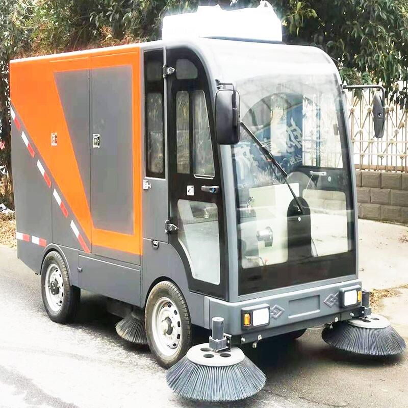 四輪全封閉駕駛式掃地車FK-2400 太原置換回收維保掃地機(jī)租賃配件價格